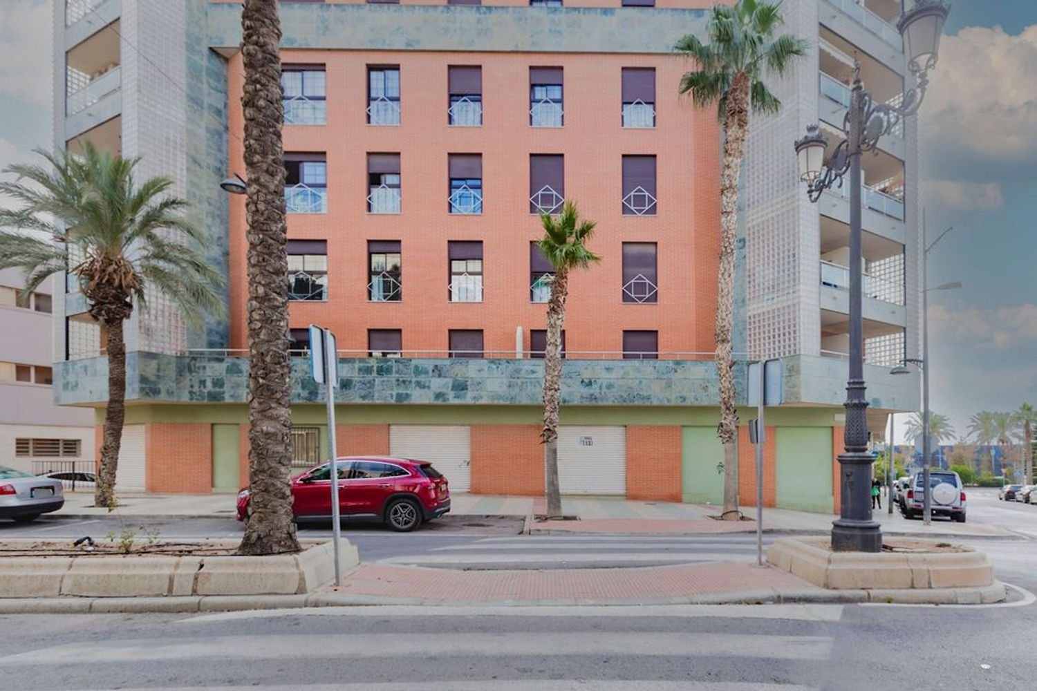 223m² Office in La Gangosa, Spain No. 271412