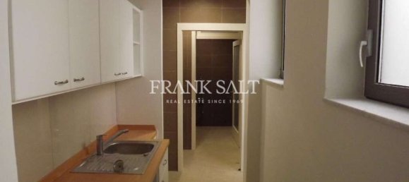 218m² Office in Floriana, Malta No. 11829 4