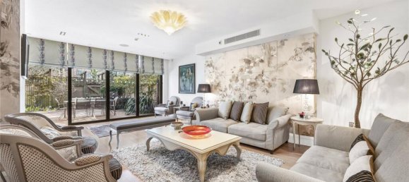 5 bedrooms House in London, United Kingdom No. 5335 56