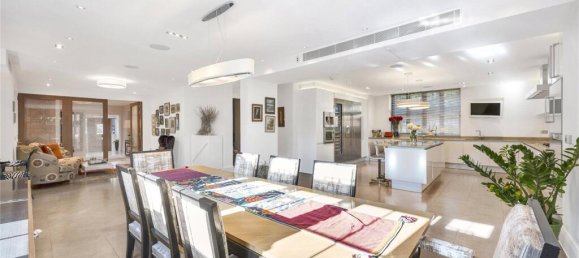 5 bedrooms House in London, United Kingdom No. 5335 43