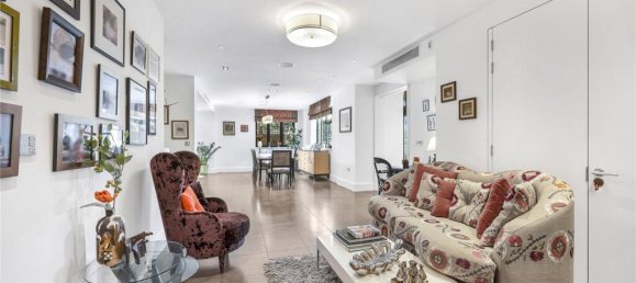 5 bedrooms House in London, United Kingdom No. 5335 37