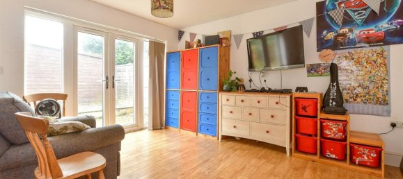 4 bedrooms House in Essex, United Kingdom No. 3969 13