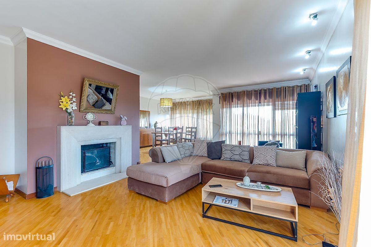 Квартира с 3 спальнями в Гондомар, Португалия № 305909