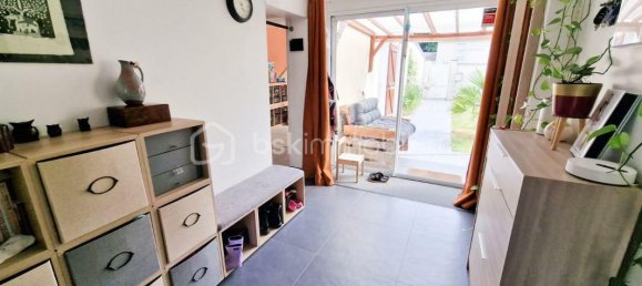 3 Schlafzimmer Haus in Roissy-en-Brie, France, Nr. 298871 3
