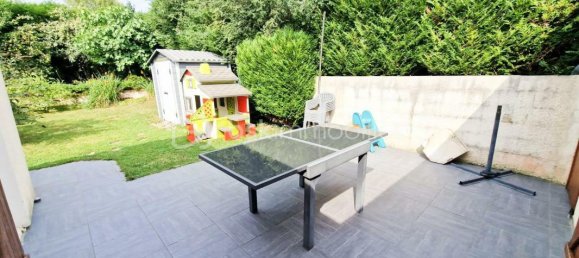 3 Schlafzimmer Haus in Roissy-en-Brie, France, Nr. 298871 2