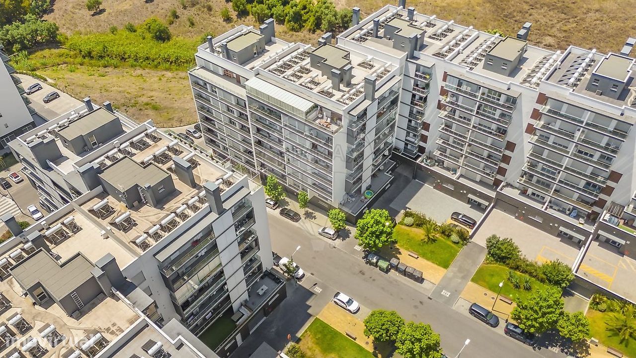 2 bedrooms Apartment in Odivelas, Portugal No. 263228