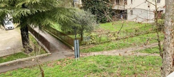 4 rooms Apartment in Padua, Italy No. 38695 2