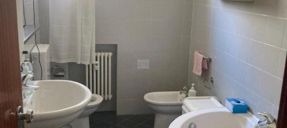 4 rooms Apartment in Padua, Italy No. 38695 17