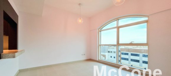 Studio in The Views, UAE No. 25935 3