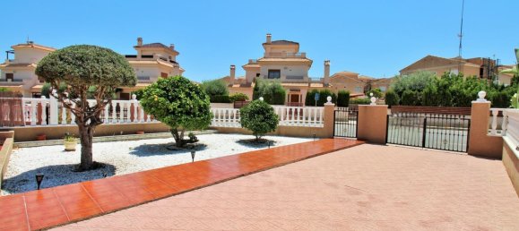 Casa de 2 dormitorios en La Zenia, Spain No. 181602 31