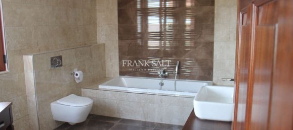 3 bedrooms Villa in Swieqi, Malta No. 8952 19