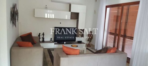 3 bedrooms Villa in Swieqi, Malta No. 8952 8