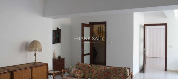 3 bedrooms Villa in Swieqi, Malta No. 8952 27