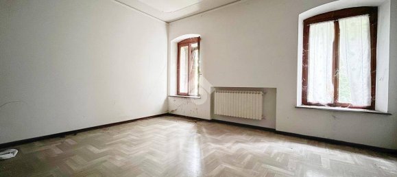 6 bedrooms Villa in Isola Rizza, Italy No. 322737 37