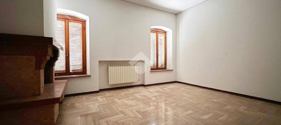 6 bedrooms Villa in Isola Rizza, Italy No. 322737 35