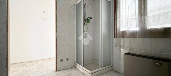 6 bedrooms Villa in Isola Rizza, Italy No. 322737 19