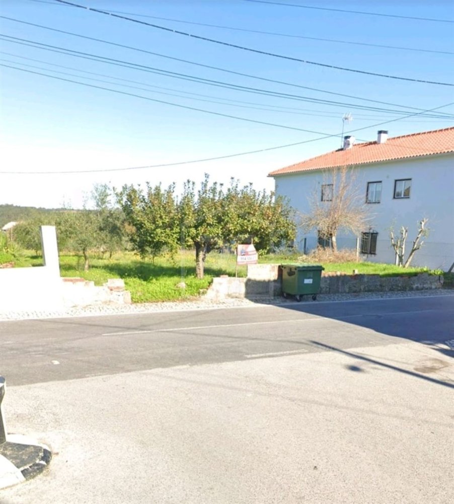 1000m² Land in Ourem, Portugal No. 82155