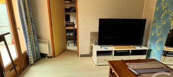 Villa de 3 dormitorios en Fontenay-sous-Bois, France No. 171480 13