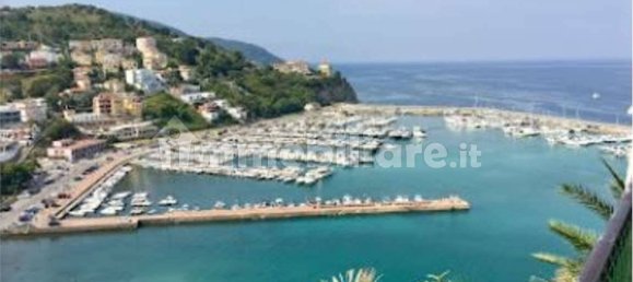 2 bedrooms Apartment in Naples, Italy No. 262354 17