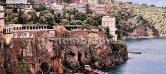 2 bedrooms Apartment in Naples, Italy No. 262354 6