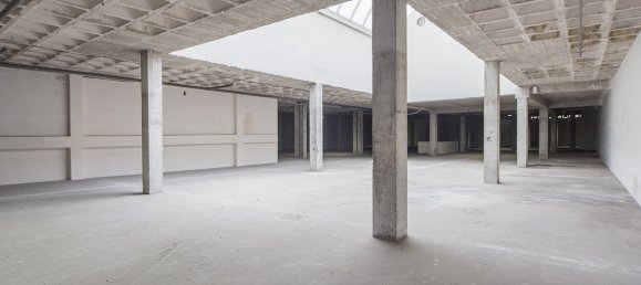 5861m² Commercial property in Torrevieja, Spain No. 13417 2