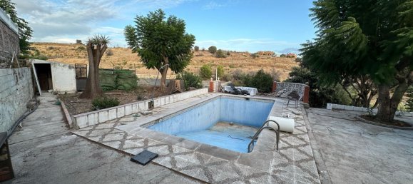 157m² Land in Estepona, Spain No. 146704 3