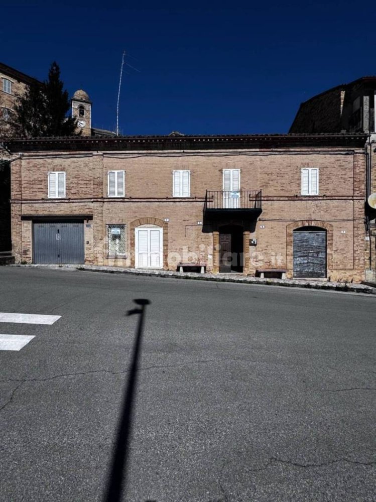 3 bedrooms House in Monte Vidon Corrado, Italy No. 200869