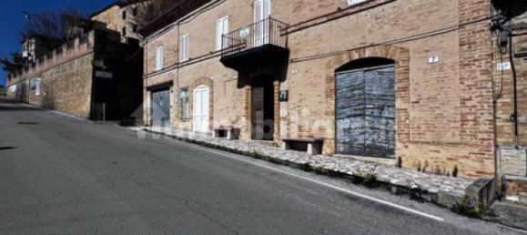 3 bedrooms House in Monte Vidon Corrado, Italy No. 200869 5