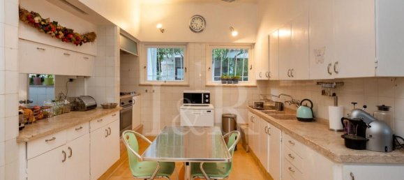 4 غرف نوم منزل في Lisbon, Portugal رقم 97489 27