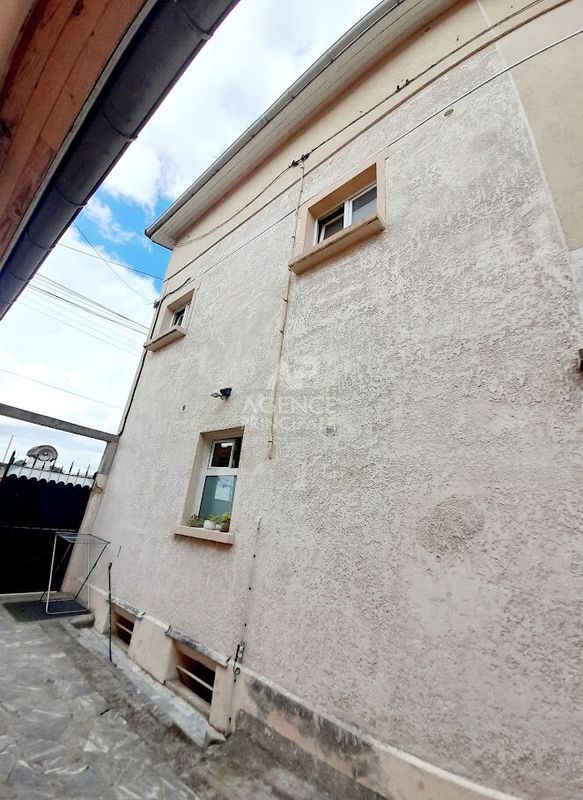 2 bedrooms Townhouse in Argenteuil, France No. 151830