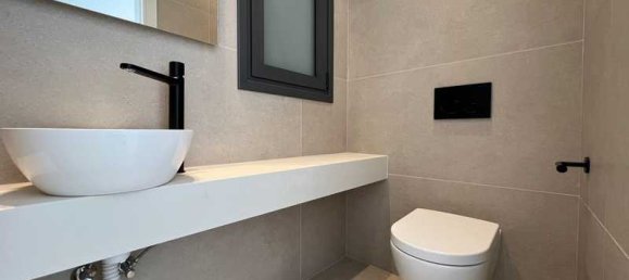 3 bedrooms Penthouse in Limassol, Cyprus No. 18111 12