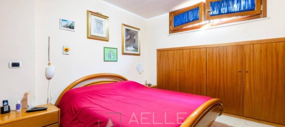 Вилла с 8 комнатами в Рим, Италия № 79002 32