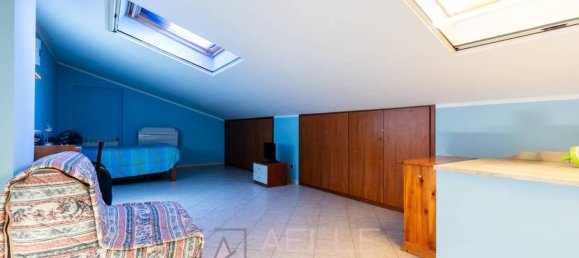 Вилла с 8 комнатами в Рим, Италия № 79002 45