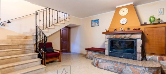 Вилла с 8 комнатами в Рим, Италия № 79002 27