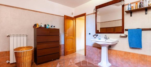 Вилла с 8 комнатами в Рим, Италия № 79002 37