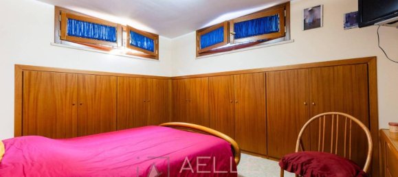 Вилла с 8 комнатами в Рим, Италия № 79002 33