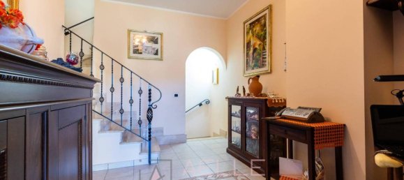 Вилла с 8 комнатами в Рим, Италия № 79002 22