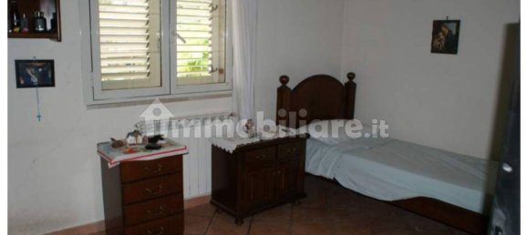 4 Schlafzimmer Wohnung in Palermo, Italy, Nr. 302015 3