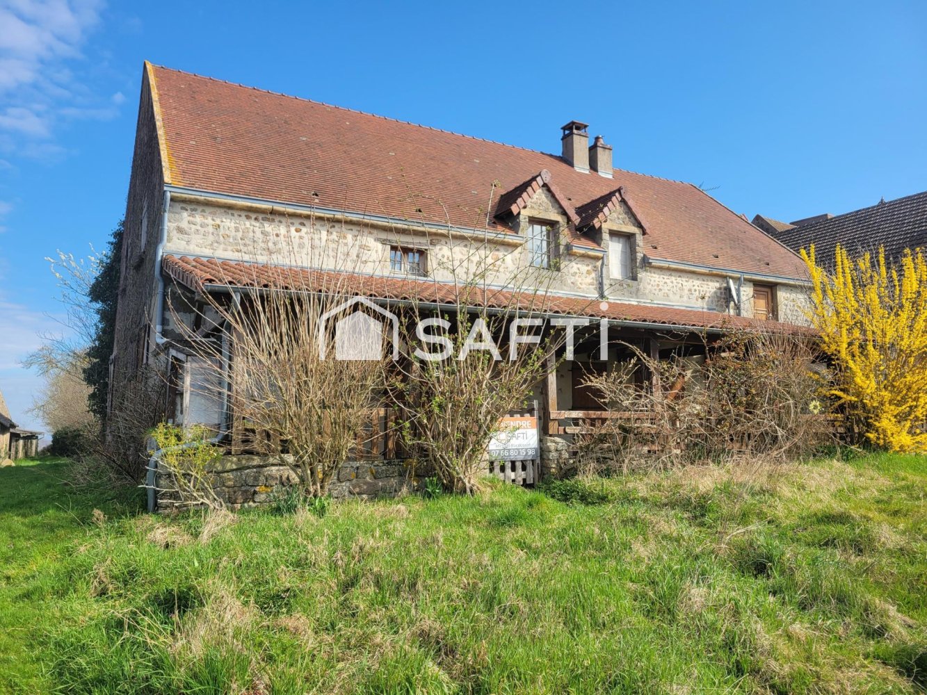 5 bedrooms House in Gourdon, France No. 59654