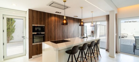 5 bedrooms Villa in Faro, Portugal No. 213088 7