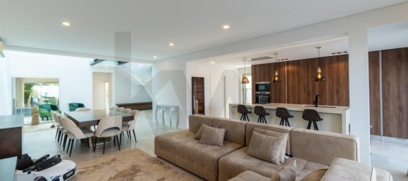 5 bedrooms Villa in Faro, Portugal No. 213088 2