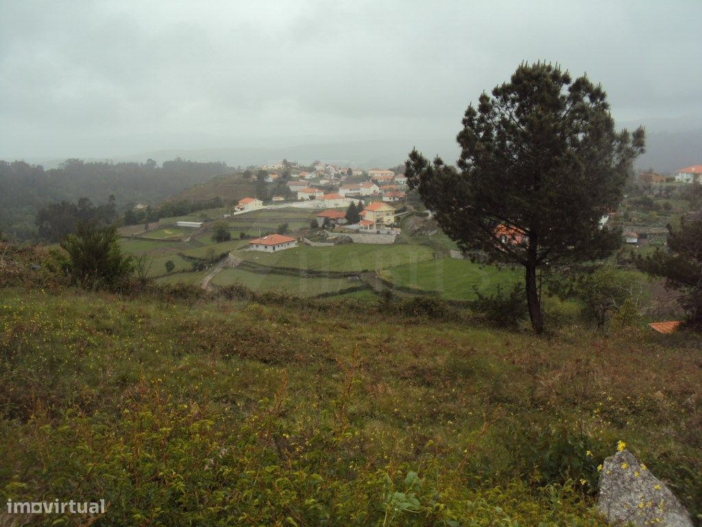 1500m² Land in Paredes de Coura, Portugal No. 305937