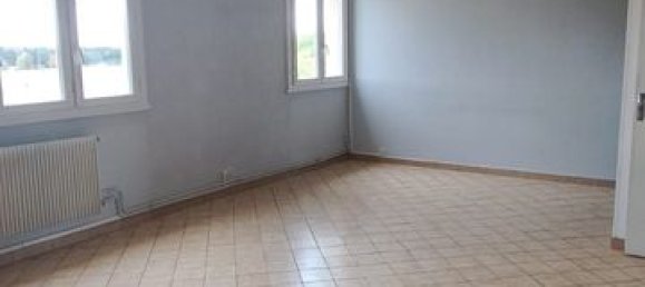 Apartamento de 3 dormitorios en Venissieux, France No. 322437 2