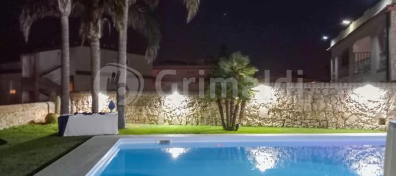 4 rooms Villa in Noto, Italy No. 351657 13