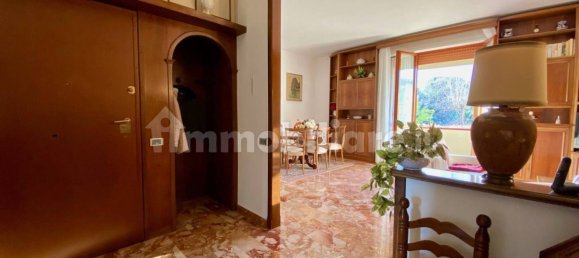 2 bedrooms Apartment in Florence, Italy No. 296591 16