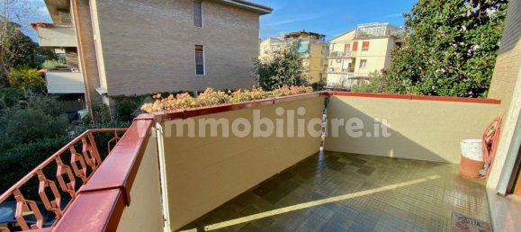 2 bedrooms Apartment in Florence, Italy No. 296591 3