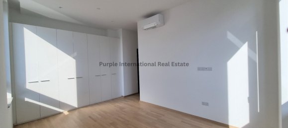 3 bedrooms Apartment in Germasogeia, Cyprus No. 1213 5