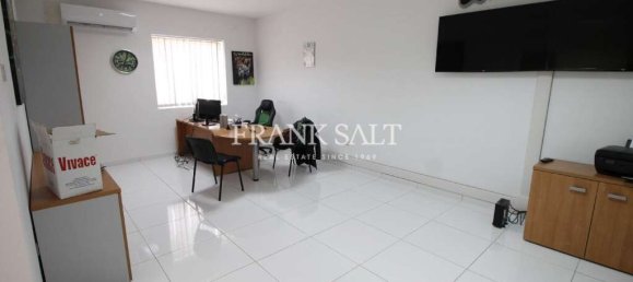 125m² Office in San Gwann, Malta No. 41 10