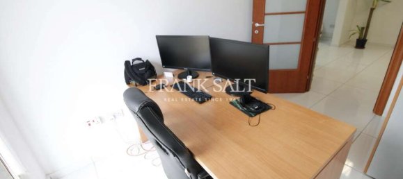 125m² Office in San Gwann, Malta No. 41 12