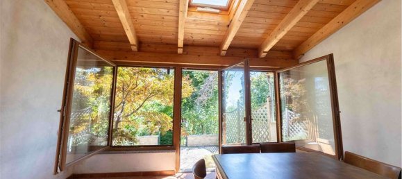 5 bedrooms House in Corio, Italy No. 379498 9